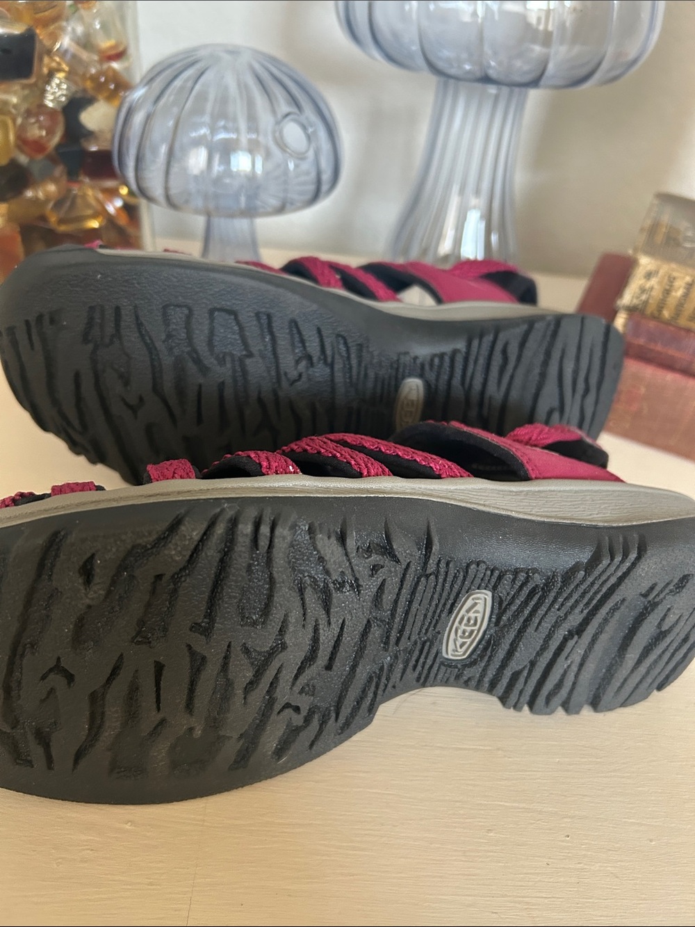 Keen Women's Whisper Pink Strappy Outdoor Adventure Sandals - Picture 9 of 11
